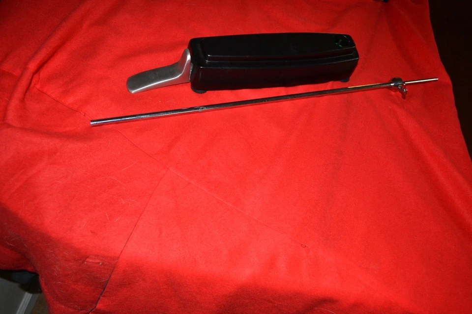 Pedal de sustentação para piano Fender Rhodes - Imagem 3 de 3