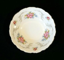 Beautiful Royal Albert Tranquility Dessert Bo...