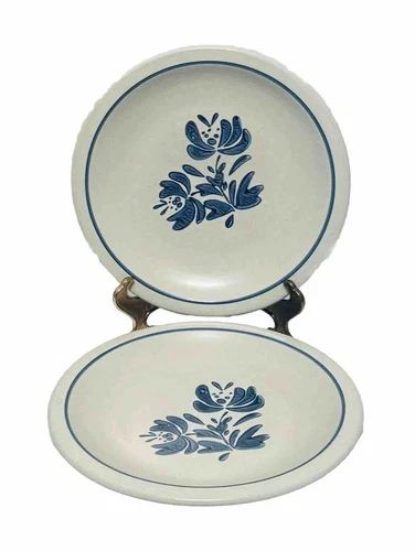Pfaltzgraff Yorktowne USA Dinner Plates Vintage USA Yorktown Castle Mark Two