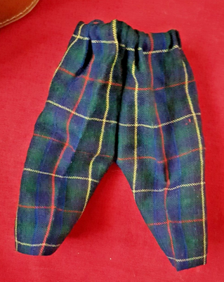 Lot De Vêtements Anciens Pour Poupées – Avec Petite Valise – À Nettoyer