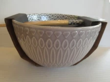 SIGNATURE Abstract Gray Stoneware Noodle Rice Ramen Bowl with Chopsticks 26 Oz