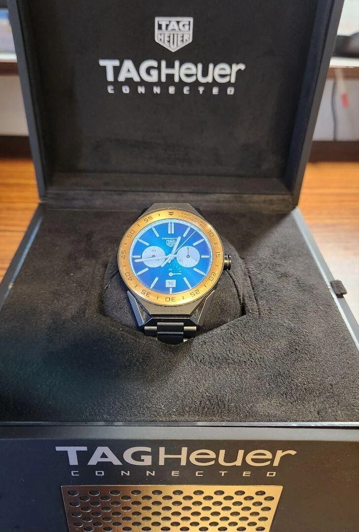 Tag heuer connected outlet modular 45 rose gold