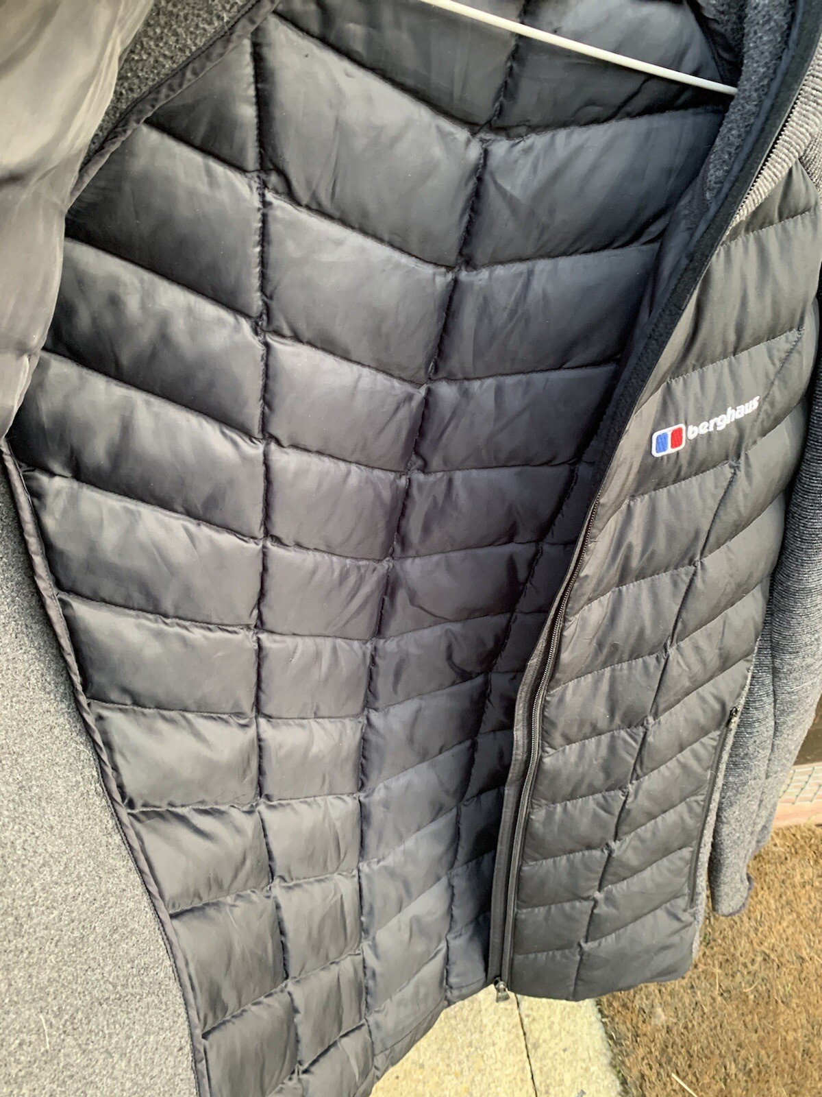 Berghaus ‘Duneline’ Black Hybrid Hydroloft Insulated Jacket Size Men’s