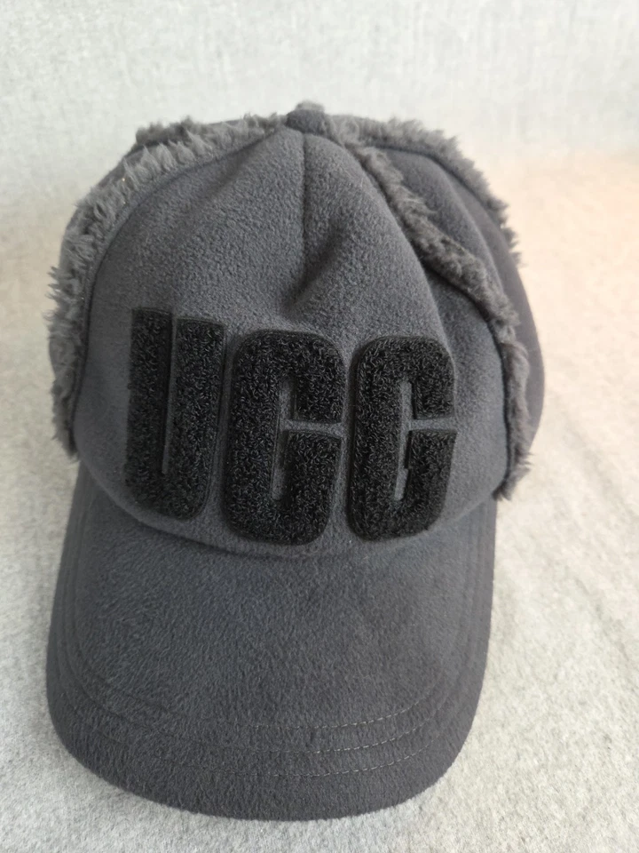 Gorra de béisbol UGG gris adherida polar ajustable talla única letras universitarias logotipo Foto 2 de 4