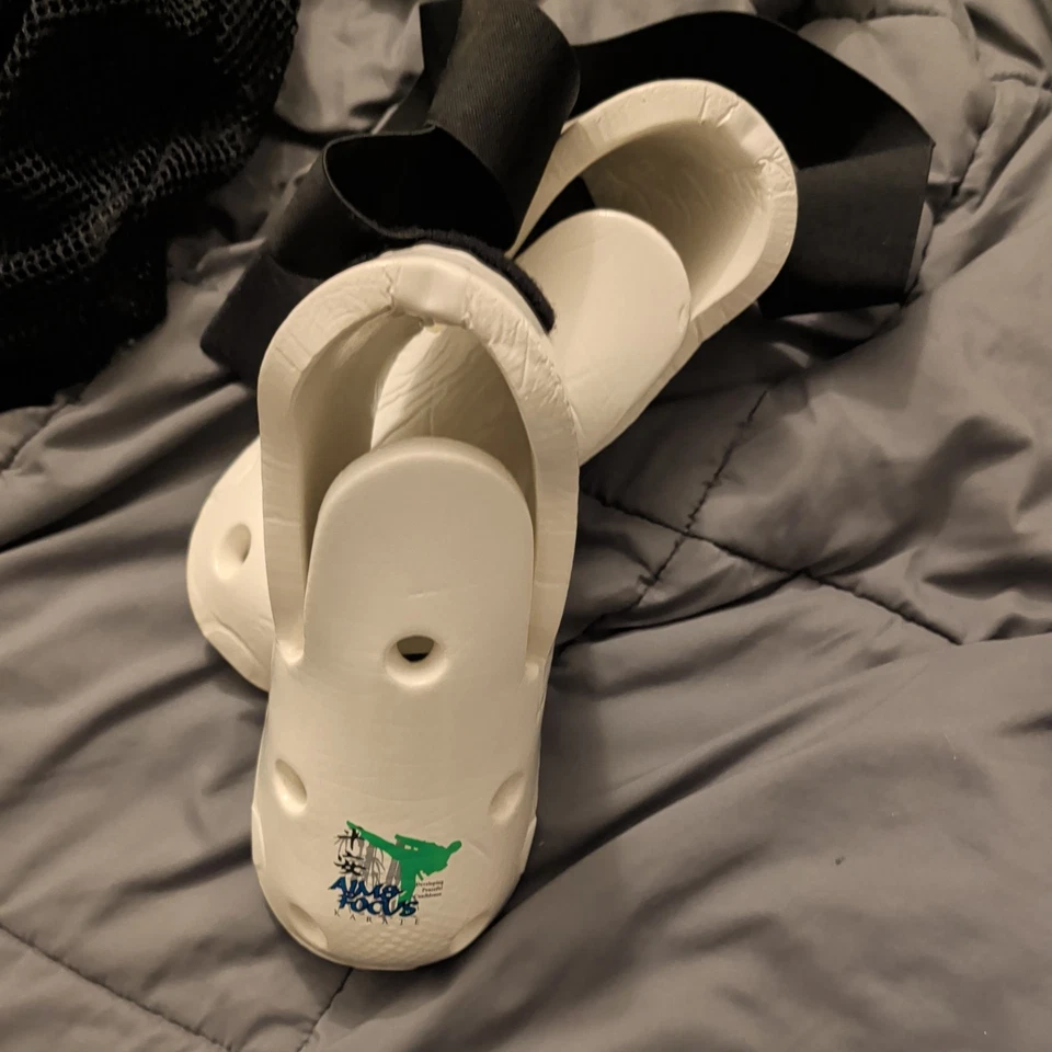 Детский комплект снаряжения для спарринга Century Martial Arts головной убор каратэ - Изображение 4 из 4