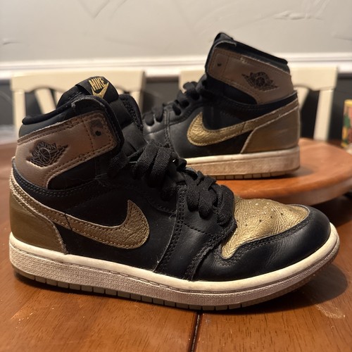 Nike Air Jordan 1 Retro High OG Black Metallic Gold GS Shoes Youth 2Y FD1412-071