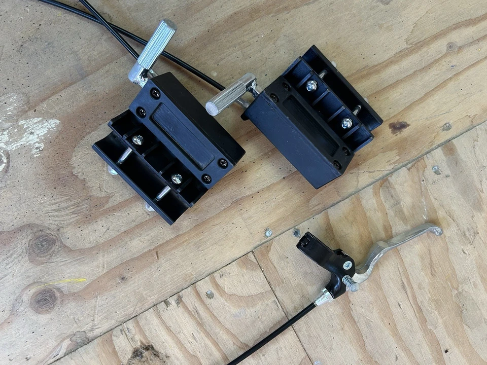 Система ручного тормоза шины для собаки или ребенка прицеп или коляска с 2 колесами - Изображение 2 из 4