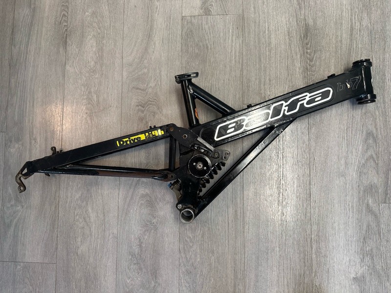2001 Balfa BB7 Downhill Frame - Fox Vanilla RC Shock - Retro Rare Iconic Canada