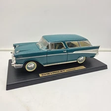 Yat Ming Road Tough 1:18 1957 Chevrolet Nomad Die-Cast Model – Teal – W/ Stand