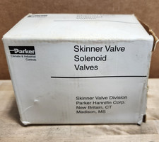 Parker A3LX29AB6A46 Skinner Solenoid Valve 1/8" New Old Stock