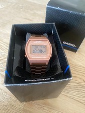 Casio Illuminator Armbanduhr in Bronzefarbenem Edelstahl