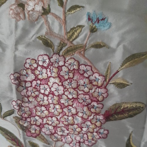 GP & J BAKER FABRIC Oriental Bird Silk embroidery 140cmx100. - Picture 2 of 12