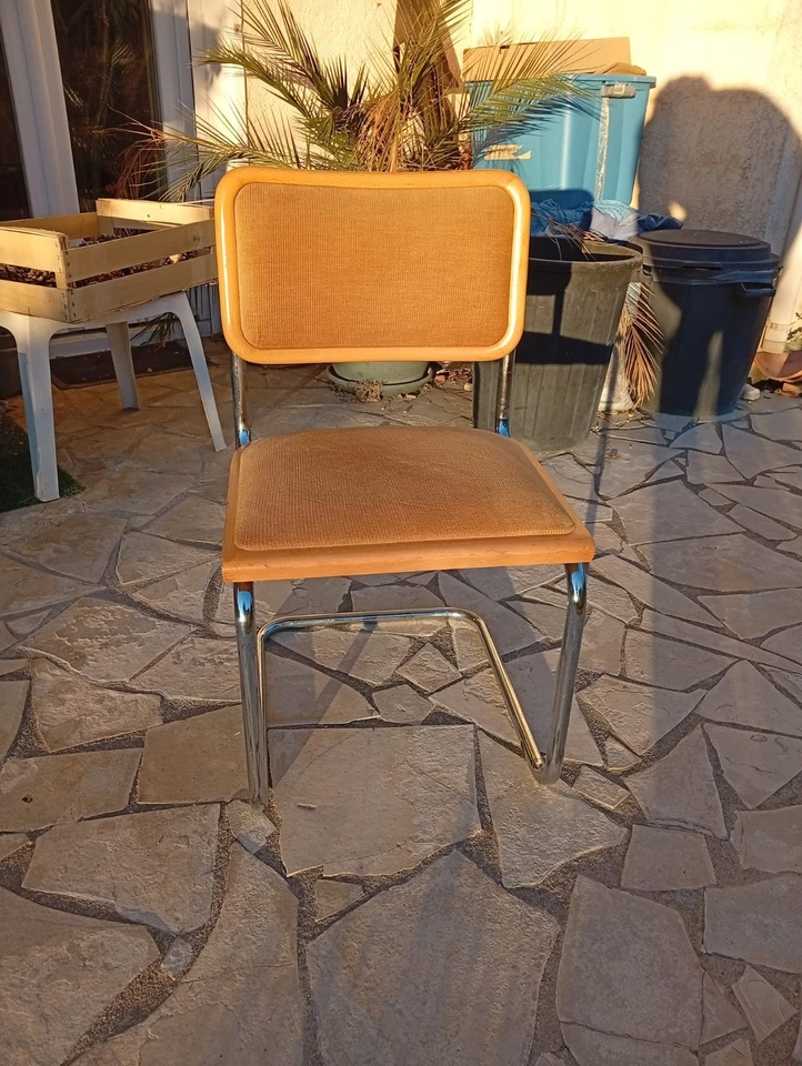 Chaise Bauhaus Marcel Breuer type Cesca, très bon état, velours couleur fauve. - Photo 3/4
