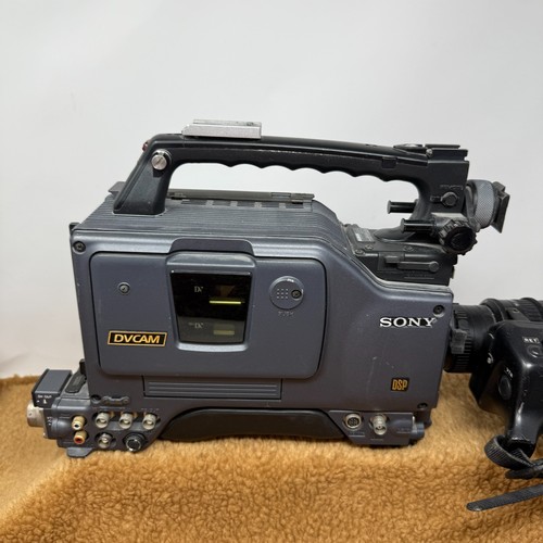 VTG Sony DSR-390 DVCAM Camcorder w/ Fujinon Lens PARTS REPAIR READ DESCRIPTION - Picture 9 of 10