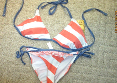 HH PARIS BLUES LADIES JUNIOR SWIM SUIT 2 PC SIZES. L BLUE/PEACH NWT