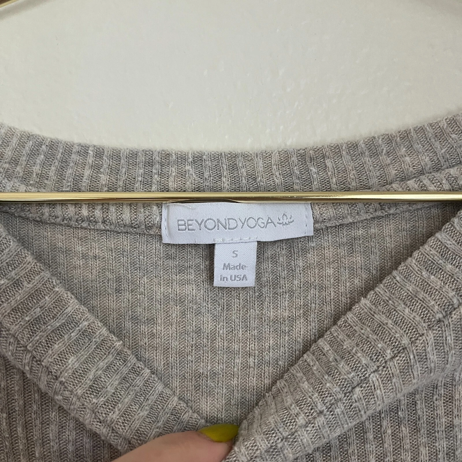 beyond-yoga your line side-button oatmeal heather shirt