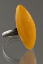 VINTAGE ANTIQUE Genuine BALTIC AMBER Egg Yolk Silver 7.75 Ring 4.3g 190711-9