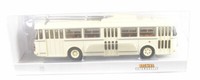 Skoda 9Tr Oberleitungsbus (Hellbeige) 1962 1:87 Brekina