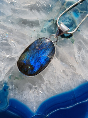 Labradorit Anhänger mit blauen Katzenaugeneffekt in Silber     (D39)