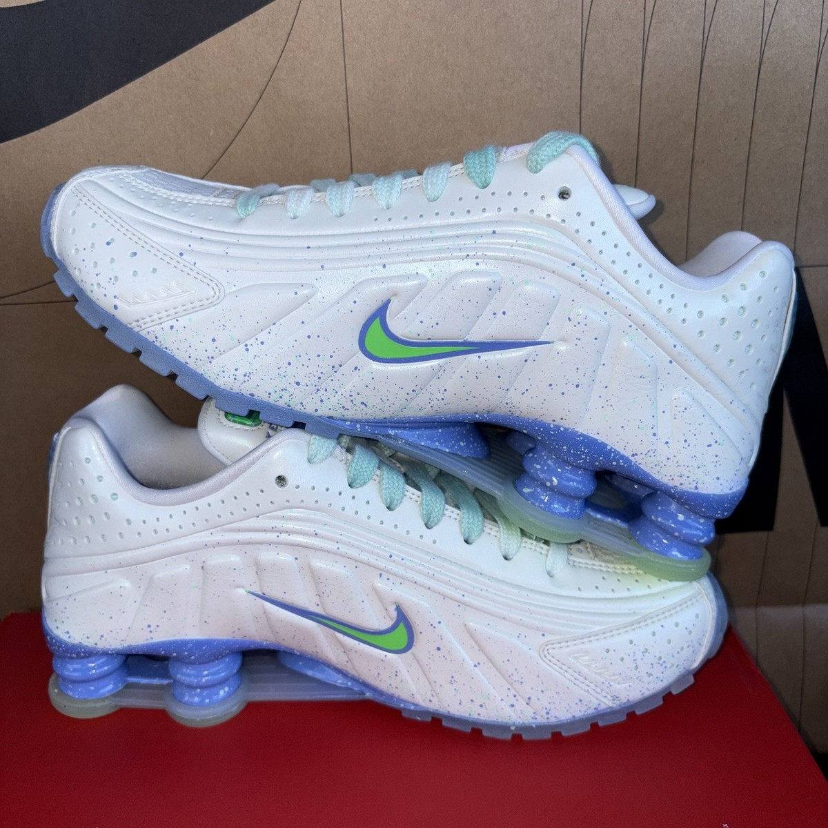 NEW Nike Shox R4 AB 'White Green Strike Royal' | Women Size 7 NBY