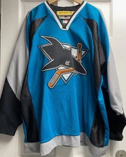 Vintage Koho NHL San Jose Sharks Scott Thornton #17 Jersey Size XL MIC
