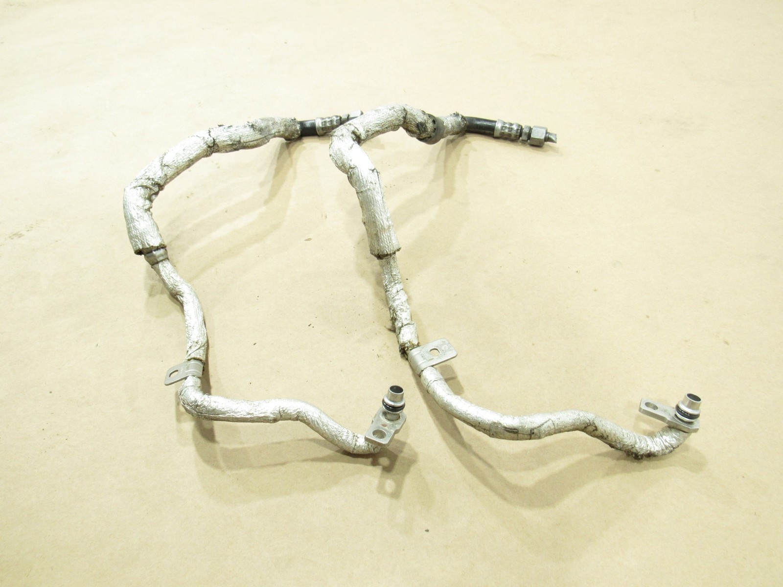 14-17 Audi R8 V10 2015 Oil Fluid Hose Pipe Line Tube Set 2 PCS ;:O
