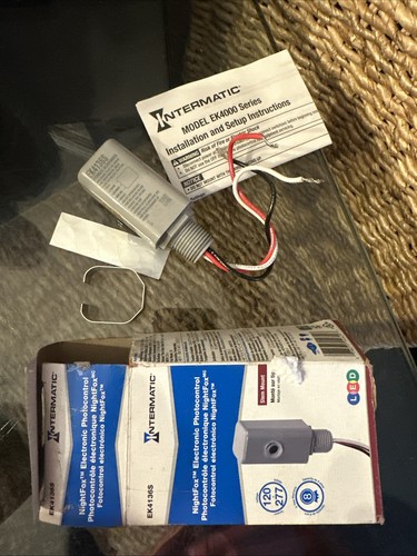 Fotocontrollo elettronico con attacco Intermatic EK4136S con stelo e lente laterale - Foto 2 di 4