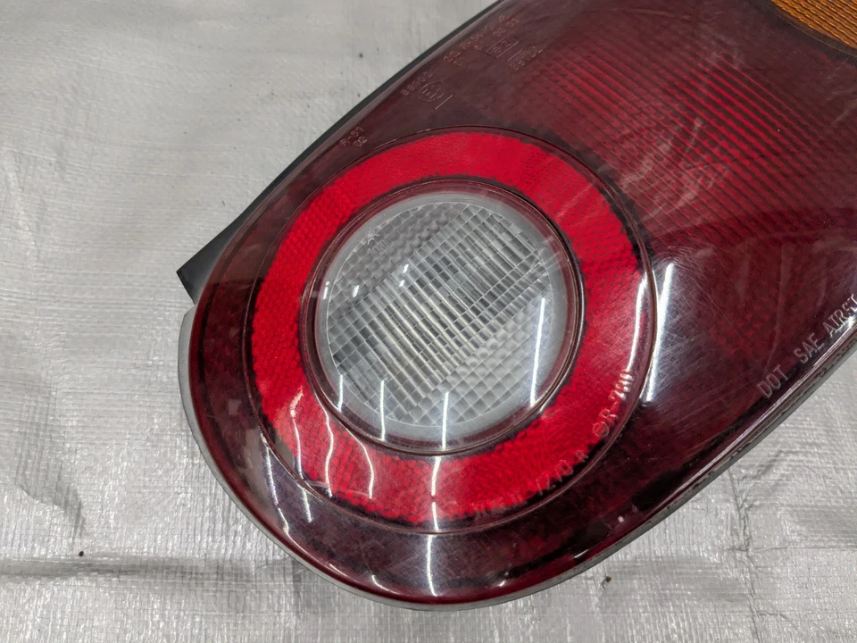 Luz trasera derecha pasajero Mazda MX-5 Miata 1990-1997 97NASU 90-97 Foto 4 de 4