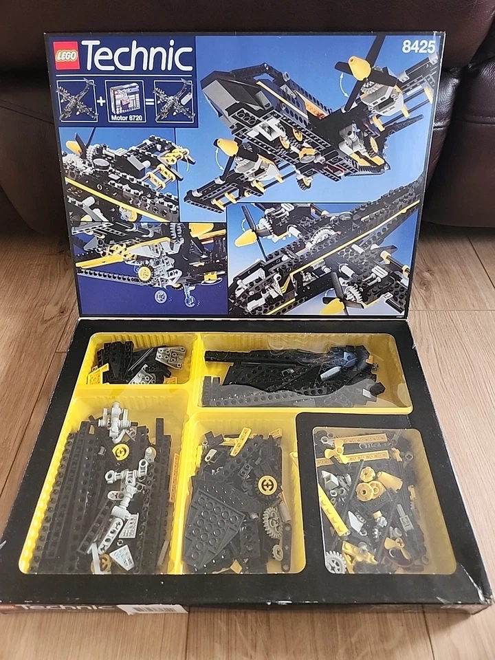 LEGO Technic 8425 Black Hawk / Sky Stormer, photo 3 of 5