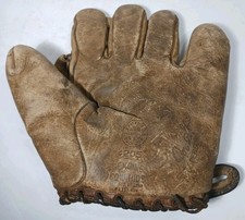 1940s Joe Gordon Vintage Personal Model Baseball Glove 1942 New York Yankees MVP