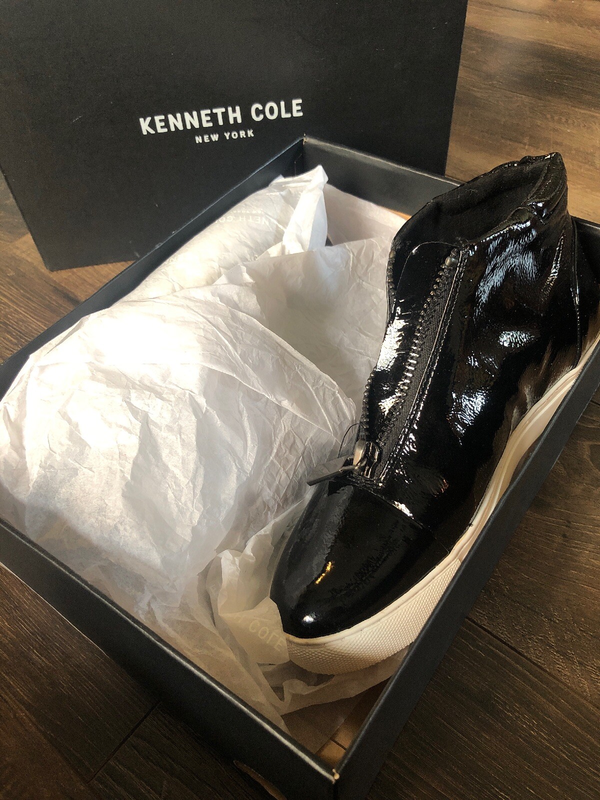 Kenneth Cole Patent Leather Black Shoes 