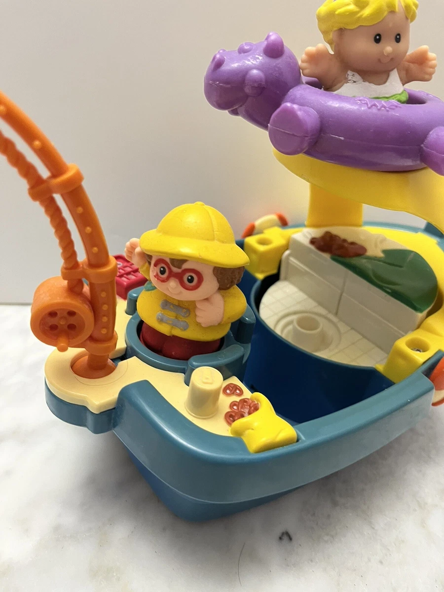 Fisher Price Little People Fishing Boat with 2 Figures Fisherman Bath Toy  1998