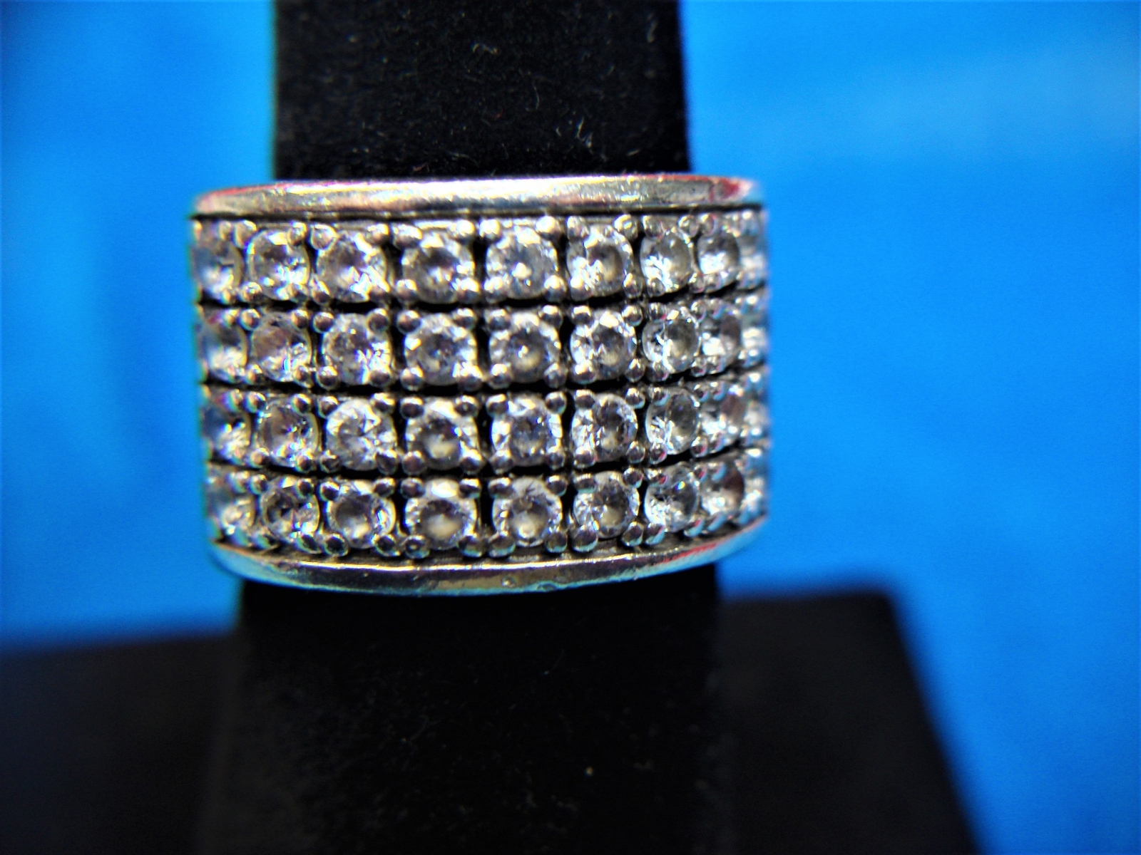 WELL MADE SOLID STERLING SILVER RING WITH 36 SPAR… - image 1