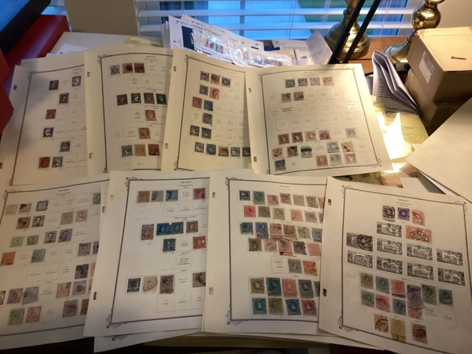 ICOLLECTZONE BOX LOTS & COLLECTIION Spain Scott Album  (LG022) - Image 4 of 4