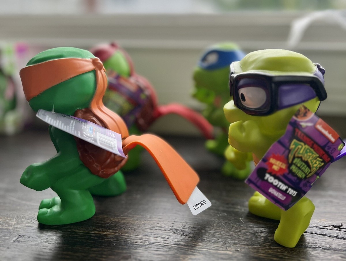 Teenage Mutant Ninja Turtles Mutant Mayhem Tootin Tots Figures 4