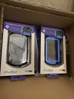 Lot De 20 Coques Rigides Métal Pour PSP Go - Housse De Transport