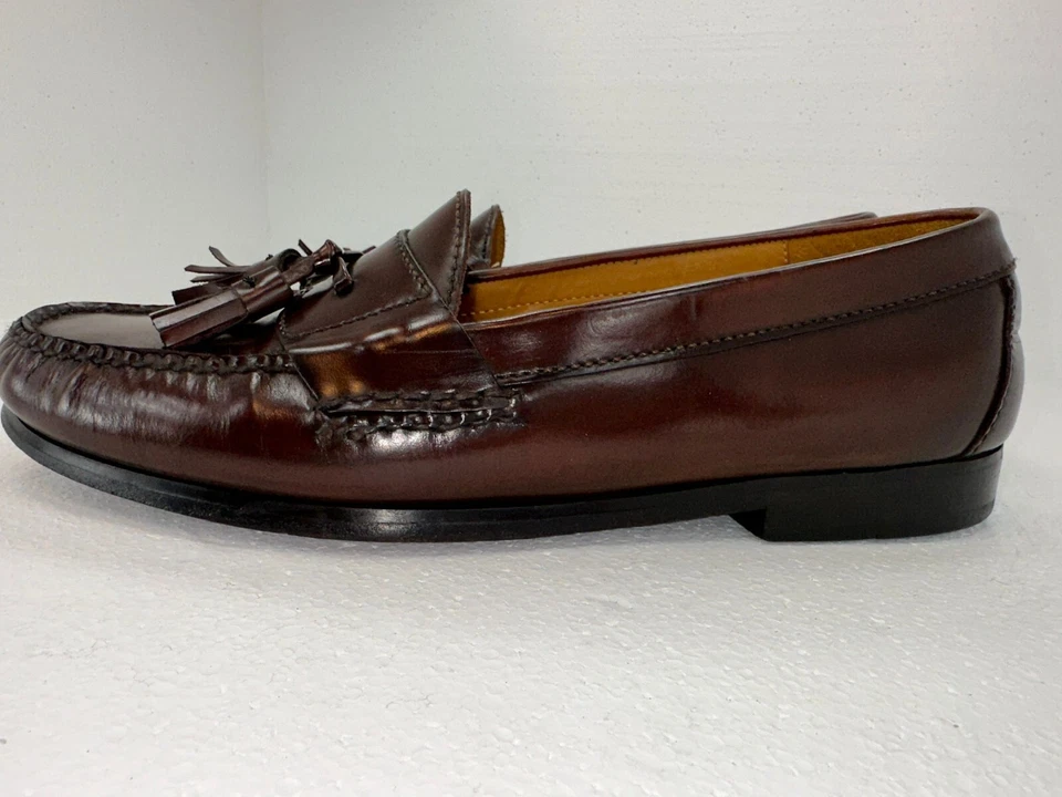 Mocasín Cole Haan para hombre con borla pellizcada, talla: US9,5 Foto 2 de 4