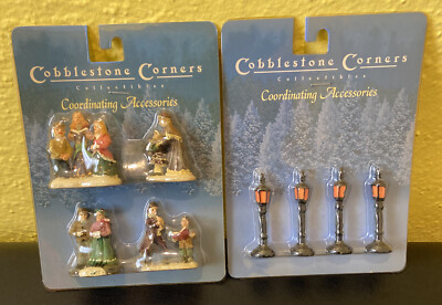 2 Pk Cobblestone Corners Collectibles Christmas Village  Carolers Street Lights