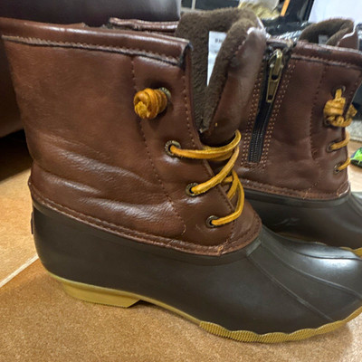Sperry Brown/Black Duck Boots, Leather, Faux Fur Lined, Side Zip, Size 6