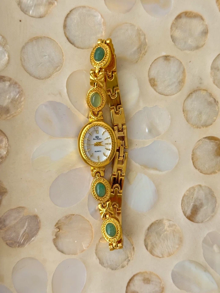 Женские часы в винтажном стиле золотой браслет с зеленым авантюрином драгоценными камнями минималистские - Изображение 2 из 4