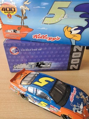 Nascar Action 1:24 2002 Monte Carlo #5 Terry Labonte Looney Tunes Kellogs 