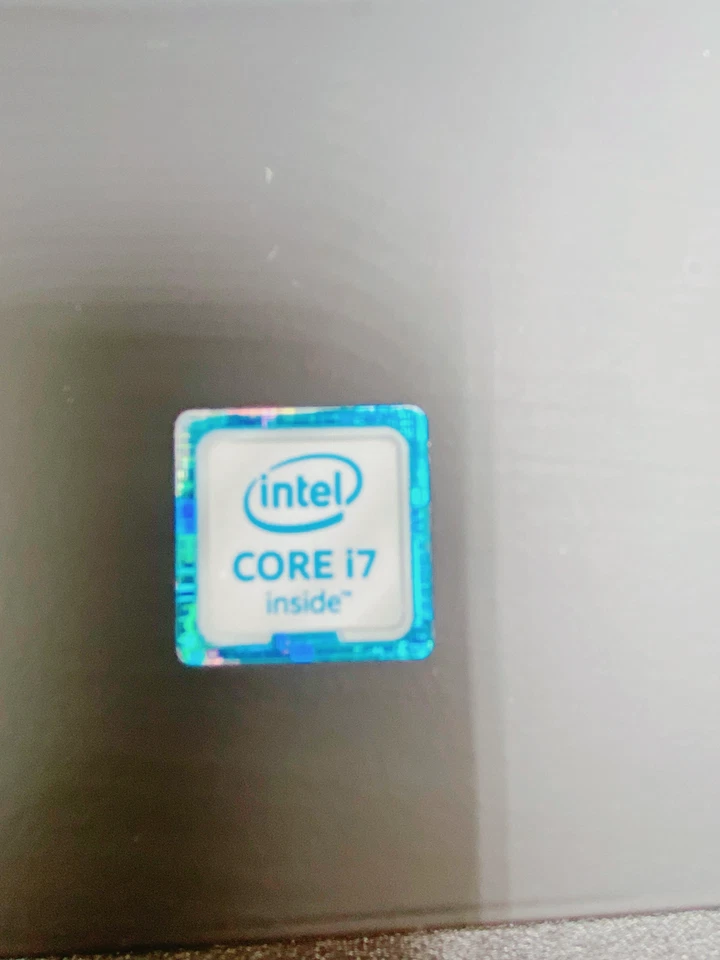 PARA REPUESTOS Alienware 15 R3 32GB Nvidia GeForce GTX 1070 8GB Intel Core i7 6ta Gen Foto 2 de 4