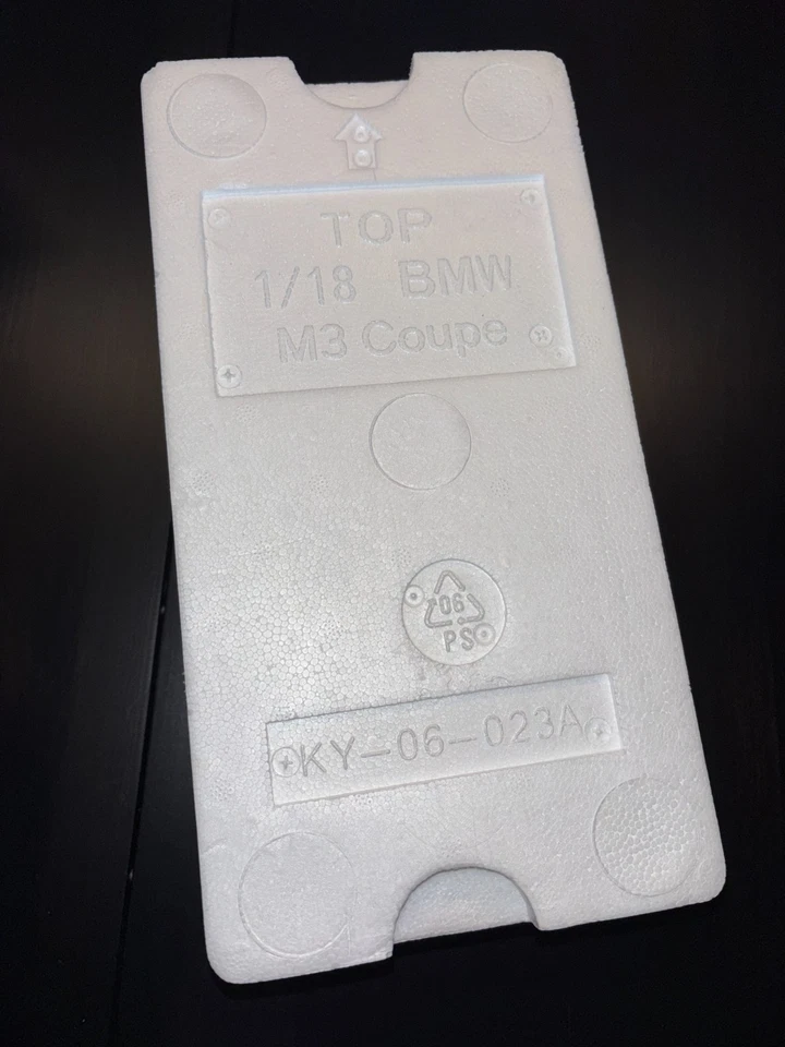 1:18 BMW M3 Coupe E92 - Kyosho - BMW Dealer 80430422602 - Bild 4 von 4