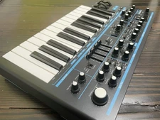 Novation Bass Station II Analog Synthesizer EXCELLENT Condition W/ Box Manual