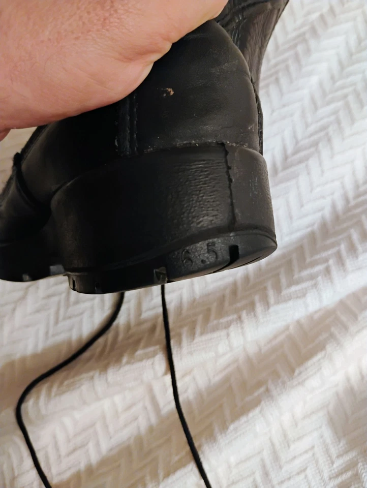 Botas de Combate Belleville para Hombres 6.5 W Cuero Negro Puntera de Acero Suela Vibram Tácticas Foto 2 de 3