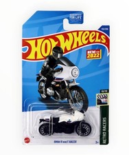 Hot Wheels 2022 BMW R nineT Racer Motorcycle White Retro Racers 153/250