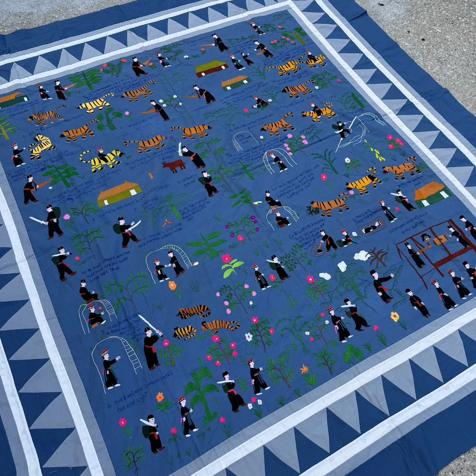 Tapiz de tela vintage Hmong bordado a mano 59 X 62 pulgadas arte popular asiático Foto 2 de 4