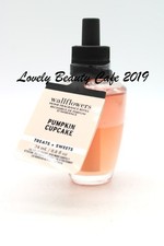 BATH  BODY WORKS / PUMPKIN CUPCAKE / WALLFLOWER FRAGRANCE REFILL / 24 ML