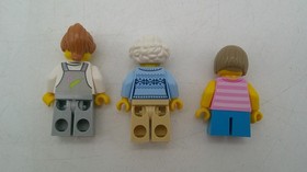 LEGO Lot of 13 City 60134 Minifigures Minifigs Plus Extra Pieces/Accs. 