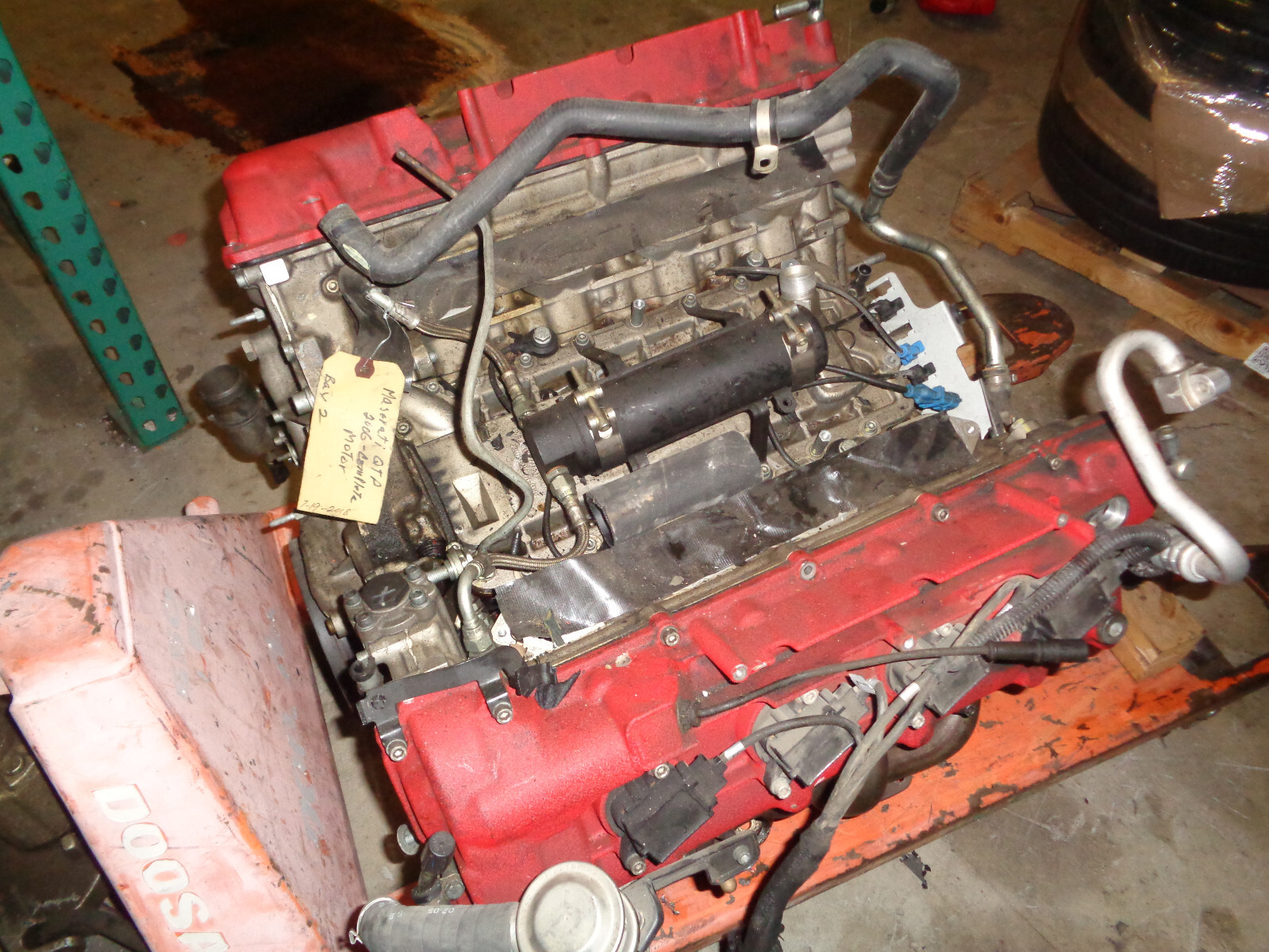 Maserati Quattroporte 2006 -  Engine 